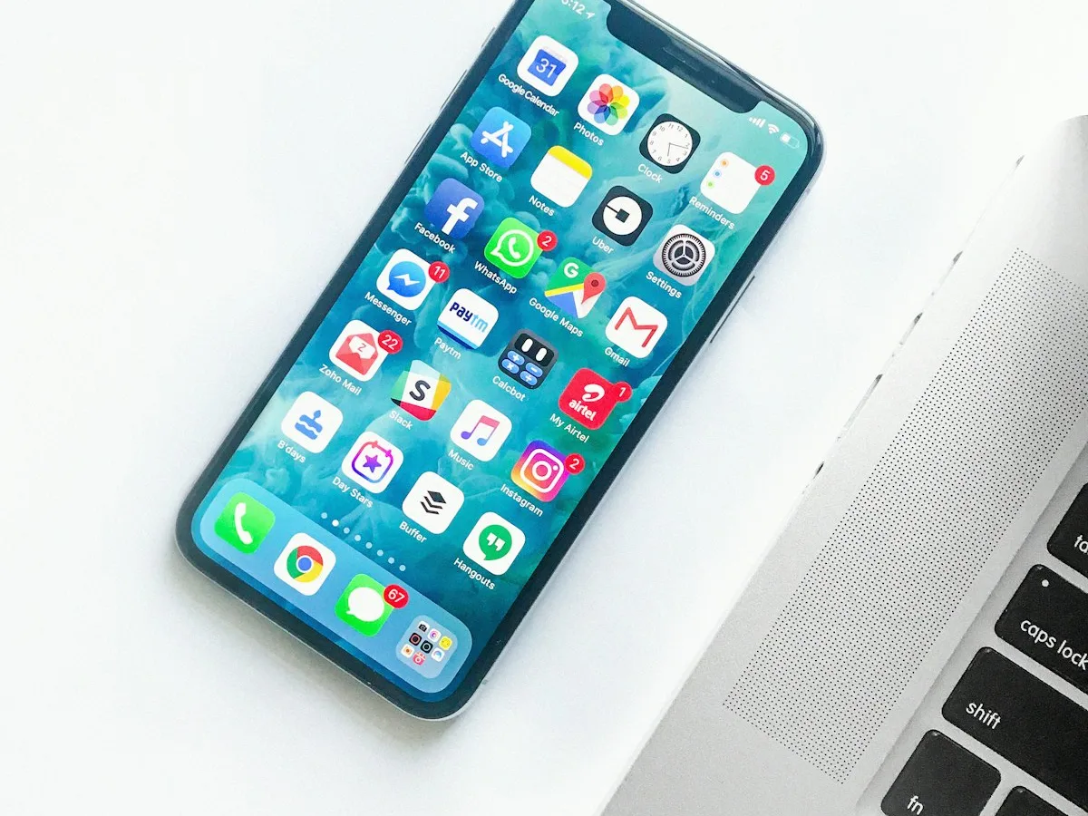 5G Smartphone 8GB / 128GB (Surplus Stock)