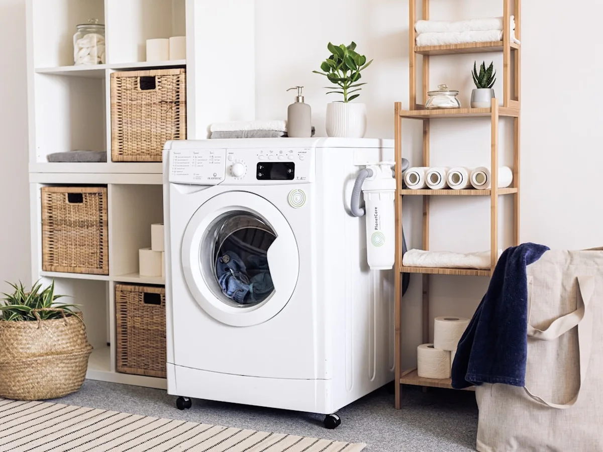 7 kg Fully-Automatic Front-Load Washing Machine