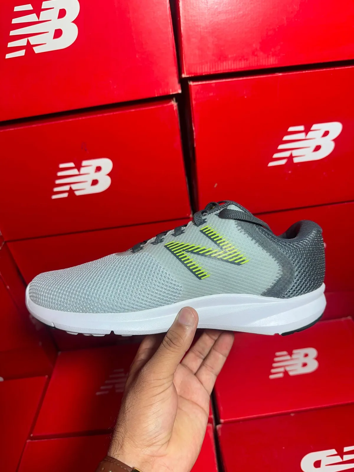 100% Original Branded New Balance Footwear at Wholesale Liquidation Prices (4/12)