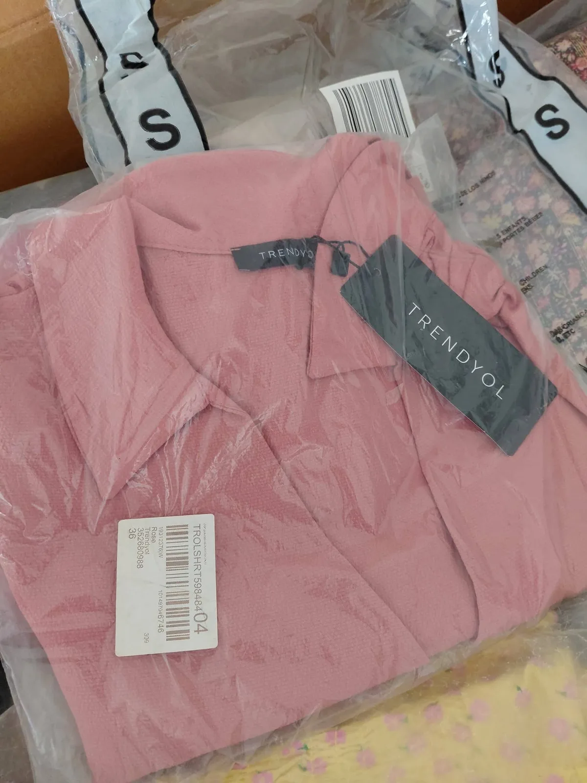 100% Original Mix Branded Ladies Apparels Wholesale Lot ( mix ) Myntra lot liquidation